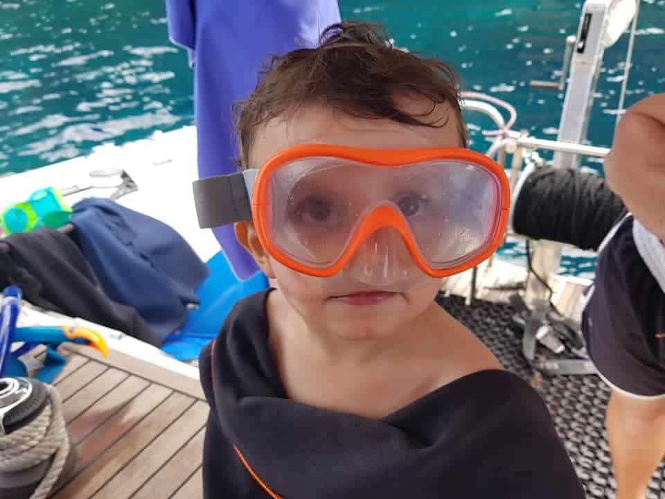 Le snorkeling, c’est pour tous les âges :) 
 Bravo jeune pirate !!!